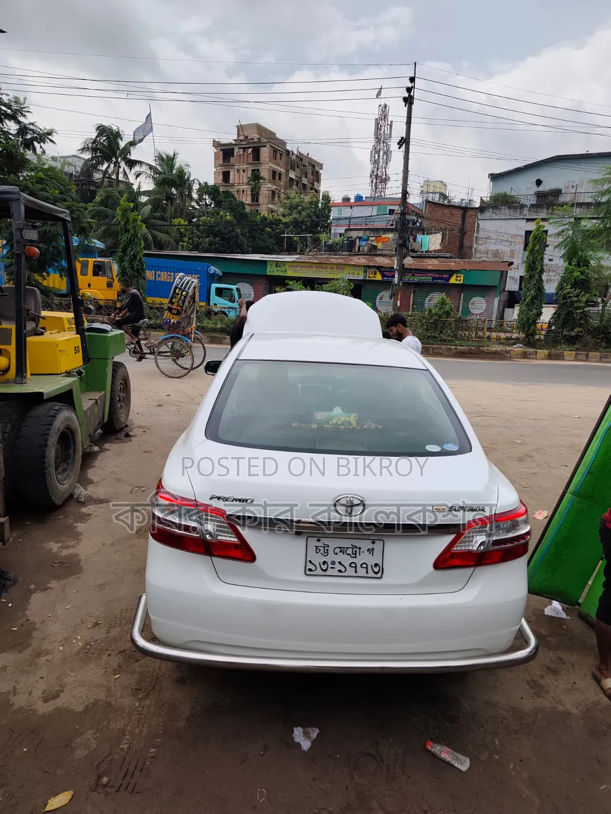 Toyota Premio 2012 White