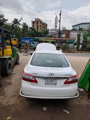 Toyota Premio 2012 White