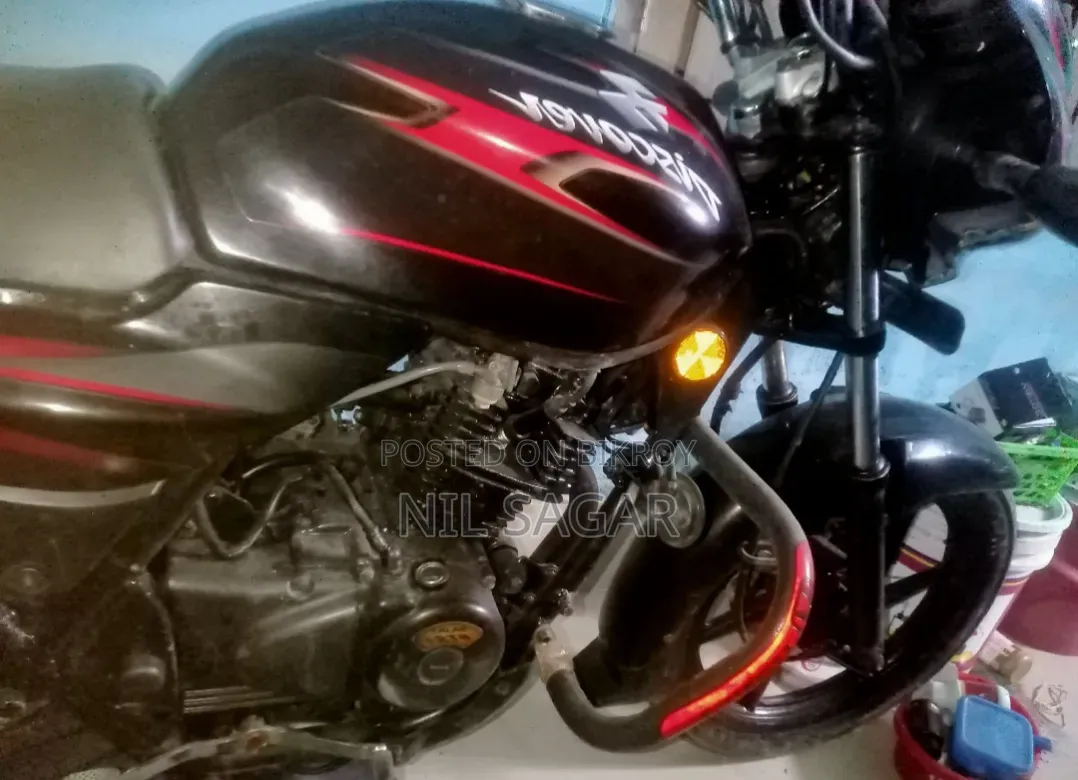 Bajaj Discover 135 2010 Black