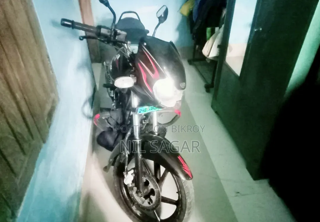 Bajaj Discover 135 2010 Black