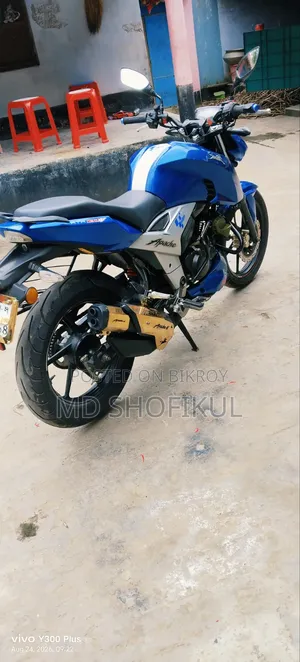 TVS Apache RTR 160 4V 2020 Blue