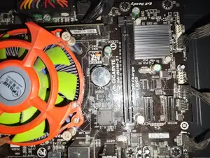 Desktop Computer Gigabyte 8GB Intel Core i3 HDD+SSD 1T