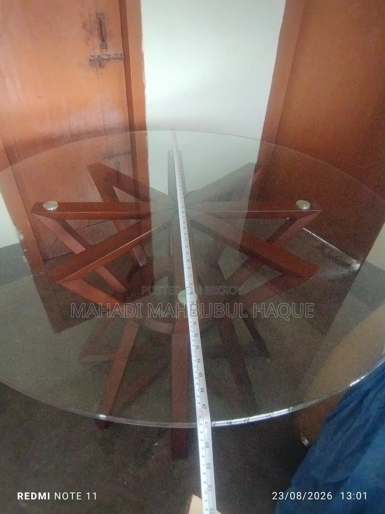 HiTech Dinning Table
