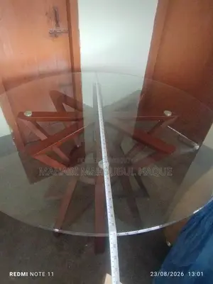 HiTech Dinning Table