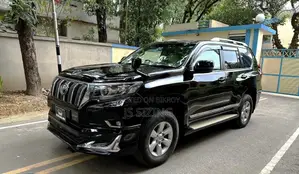 Toyota Land Cruiser Prado 2014 Black