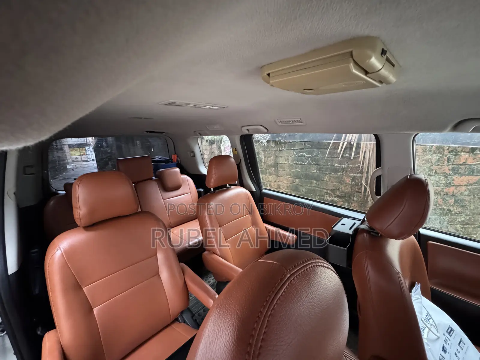 Toyota Noah 2.0 143hp AWD (8 Seater) 2012 Pearl