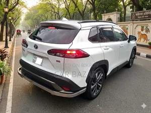 Toyota Corolla Cross 1.8 Hybrid FWD 2021 Pearl