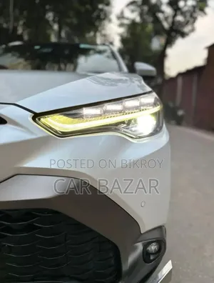 Toyota Corolla Cross 1.8 Hybrid FWD 2021 Pearl