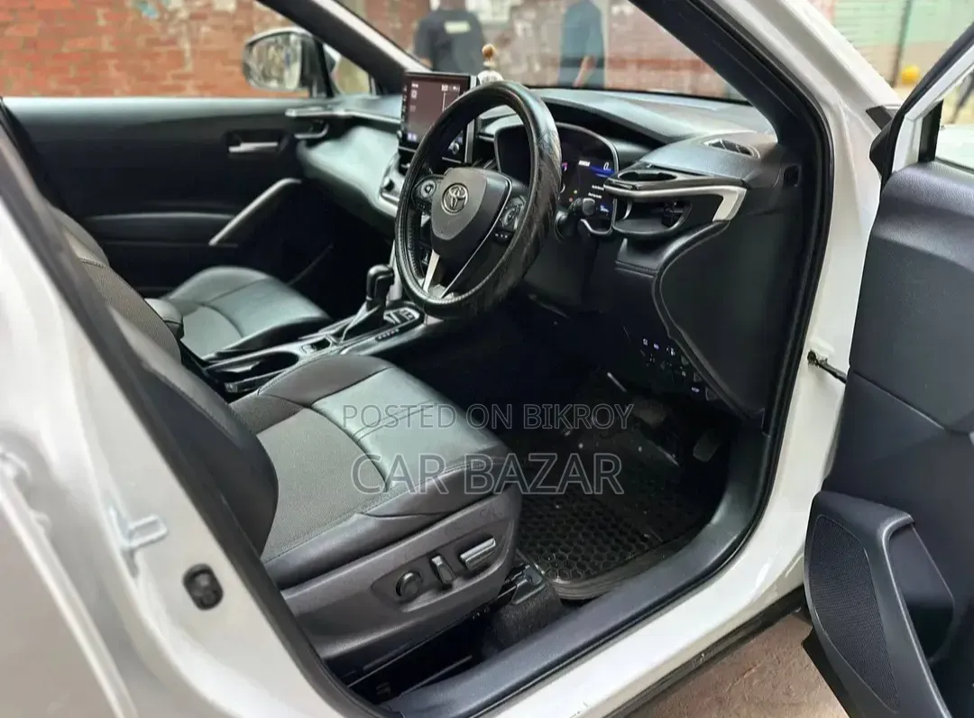 Toyota Corolla Cross 1.8 Hybrid FWD 2021 Pearl