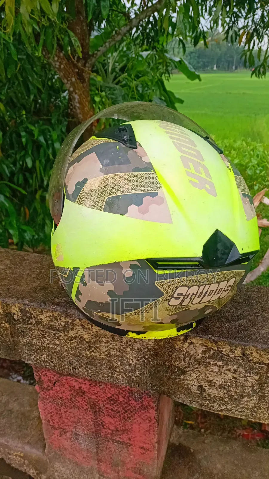 Studds Thunder D4 Decor Full Face Helmet (Used)