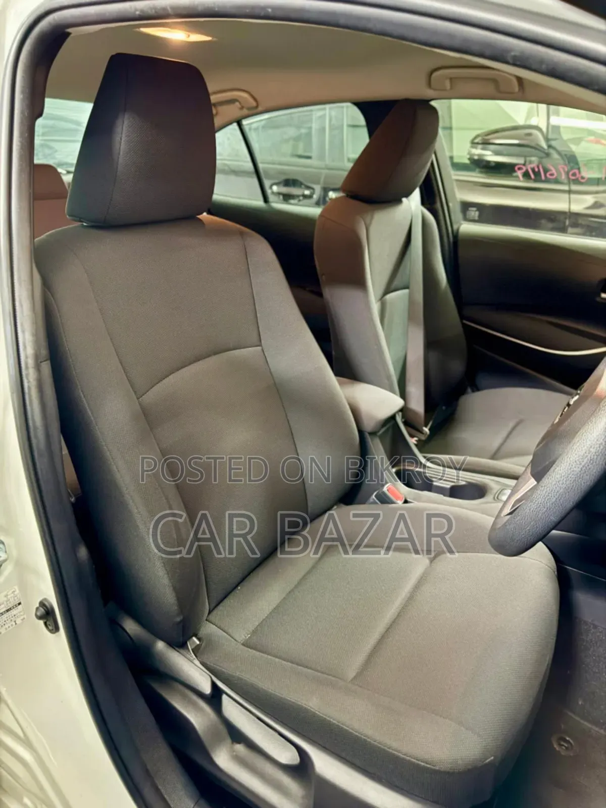 Toyota Corolla Touring G-X 2020 Pearl