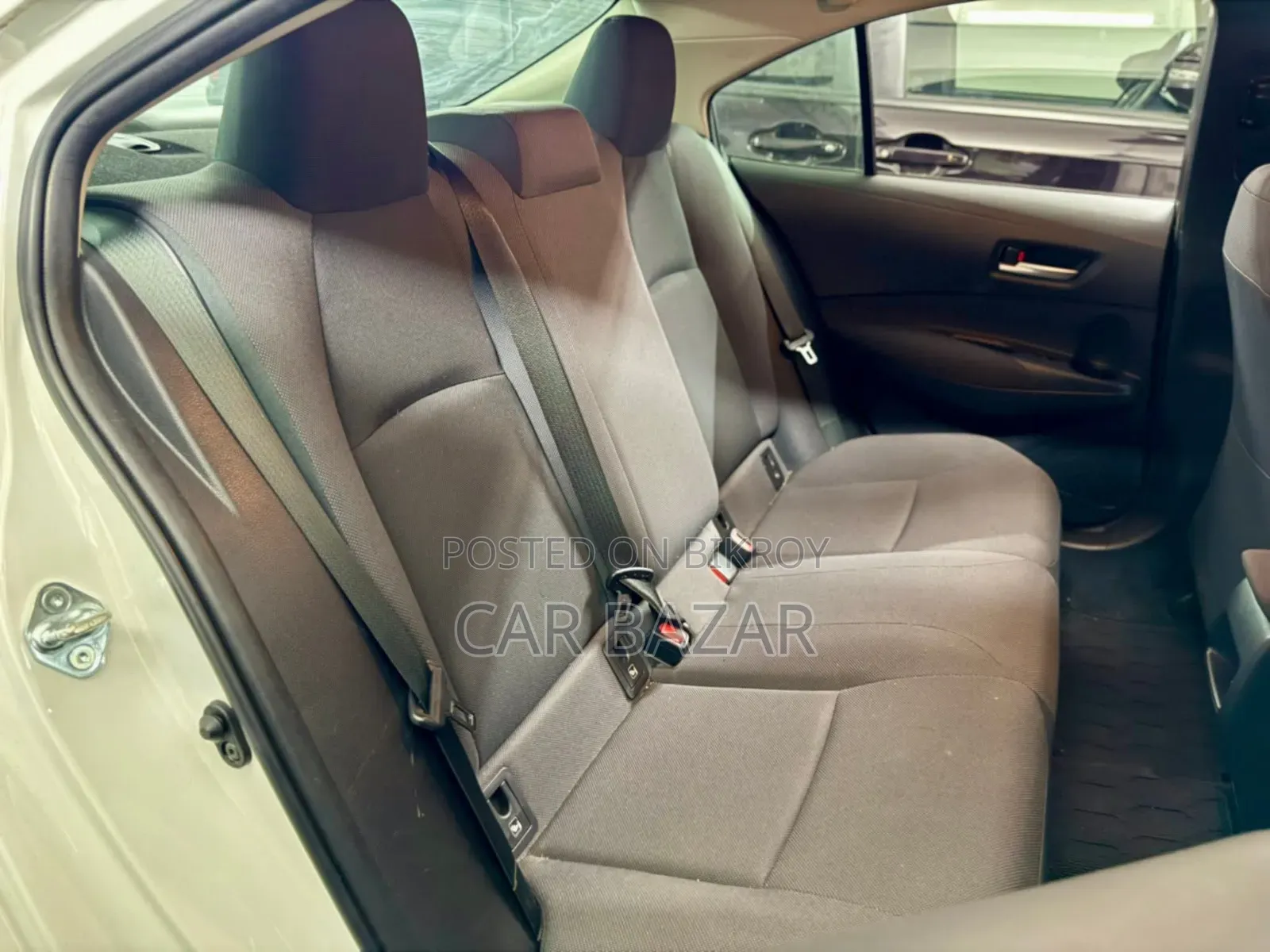 Toyota Corolla Touring G-X 2020 Pearl