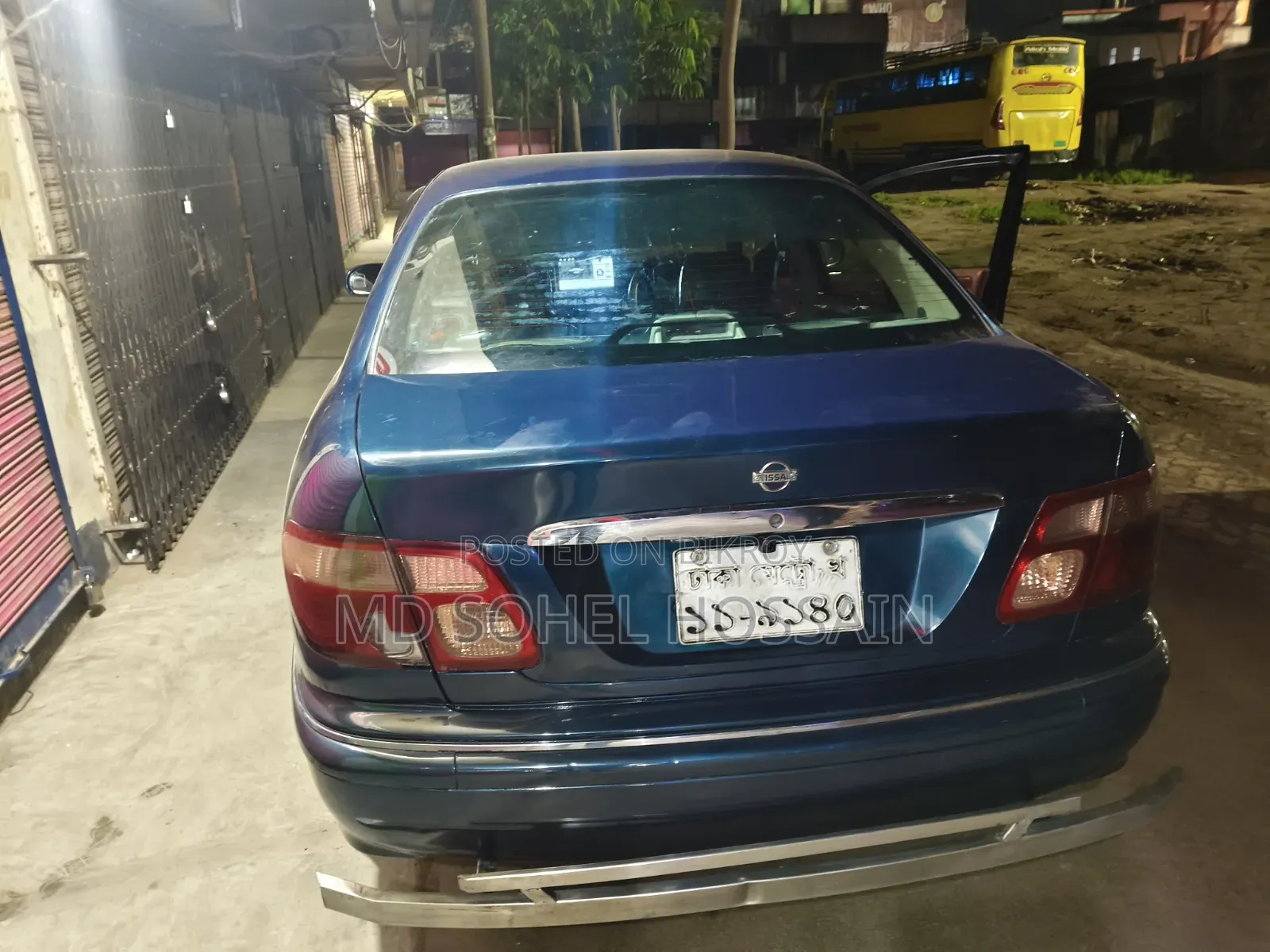 Nissan Sunny 2002 Blue