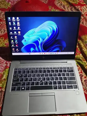 Laptop HP EliteBook 735 G6 8GB AMD Ryzen 7 SSD 256GB