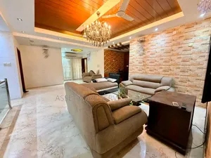 Furnished 6bdrm Duplex in Banani for rent