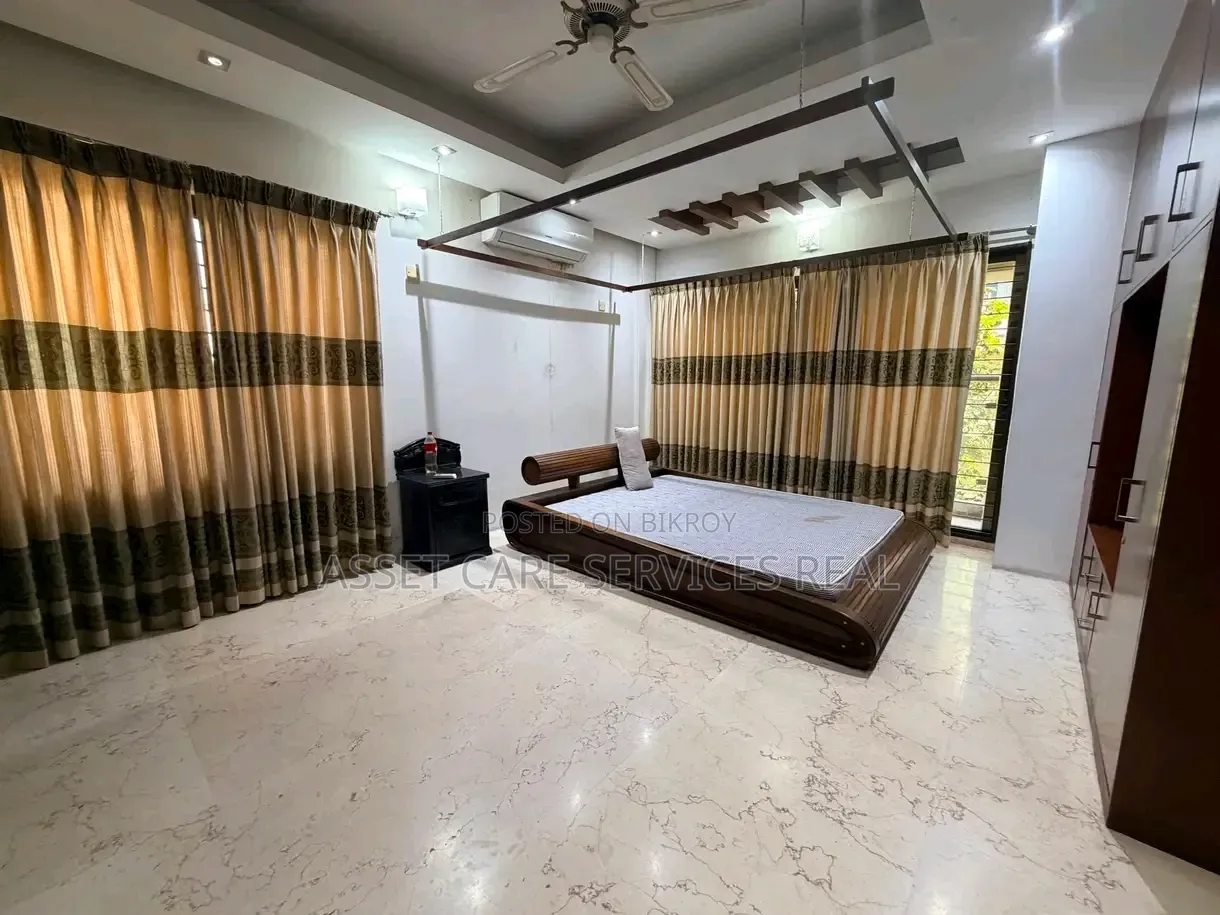 Furnished 6bdrm Duplex in Banani for rent