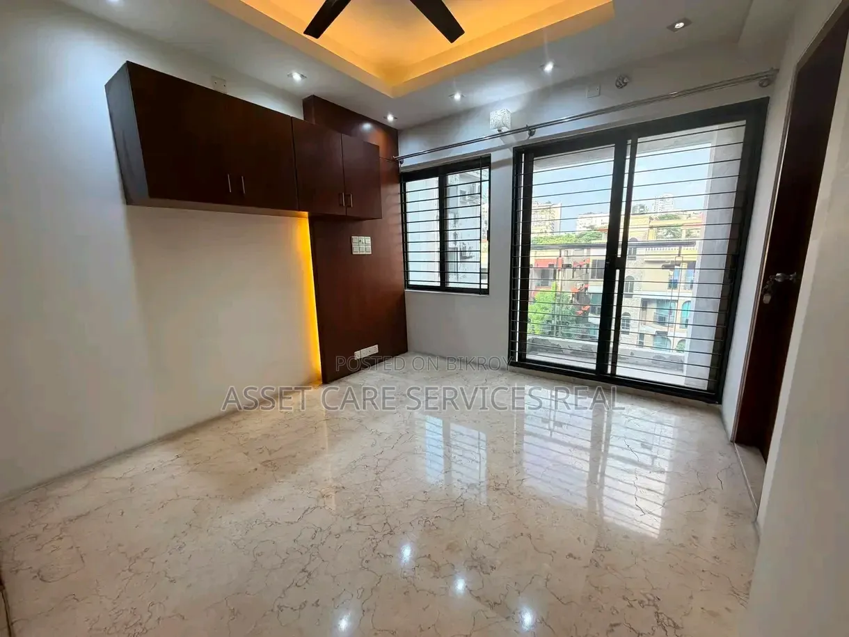 Furnished 6bdrm Duplex in Banani for rent