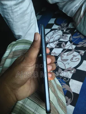 New Oppo F17 128 GB Blue