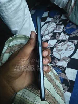New Oppo F17 128 GB Blue