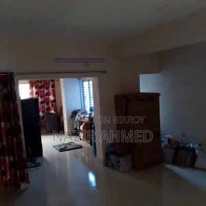 3 Bedroom Block of Flats in 60 Feet Road for sale