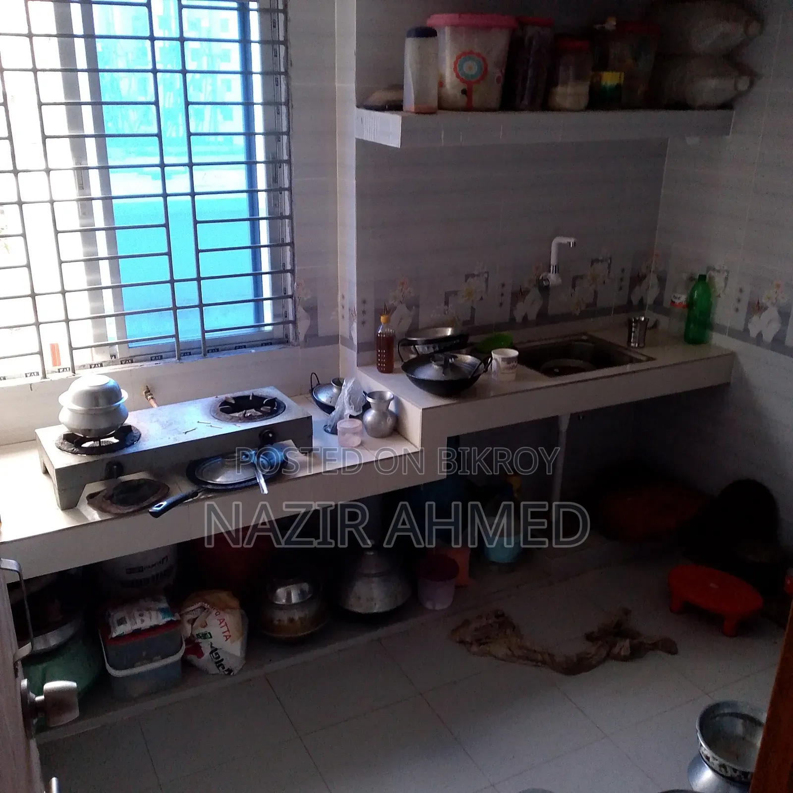 3 Bedroom Block of Flats in 60 Feet Road for sale