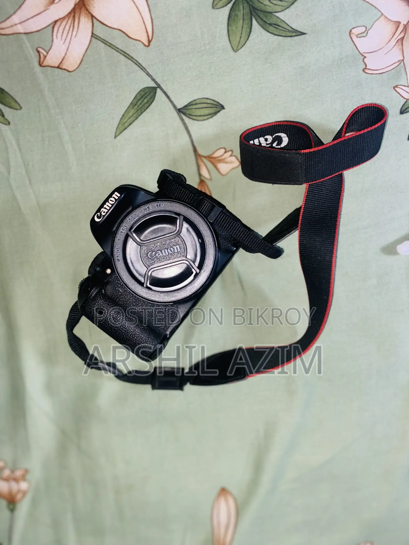 Canon 700 D