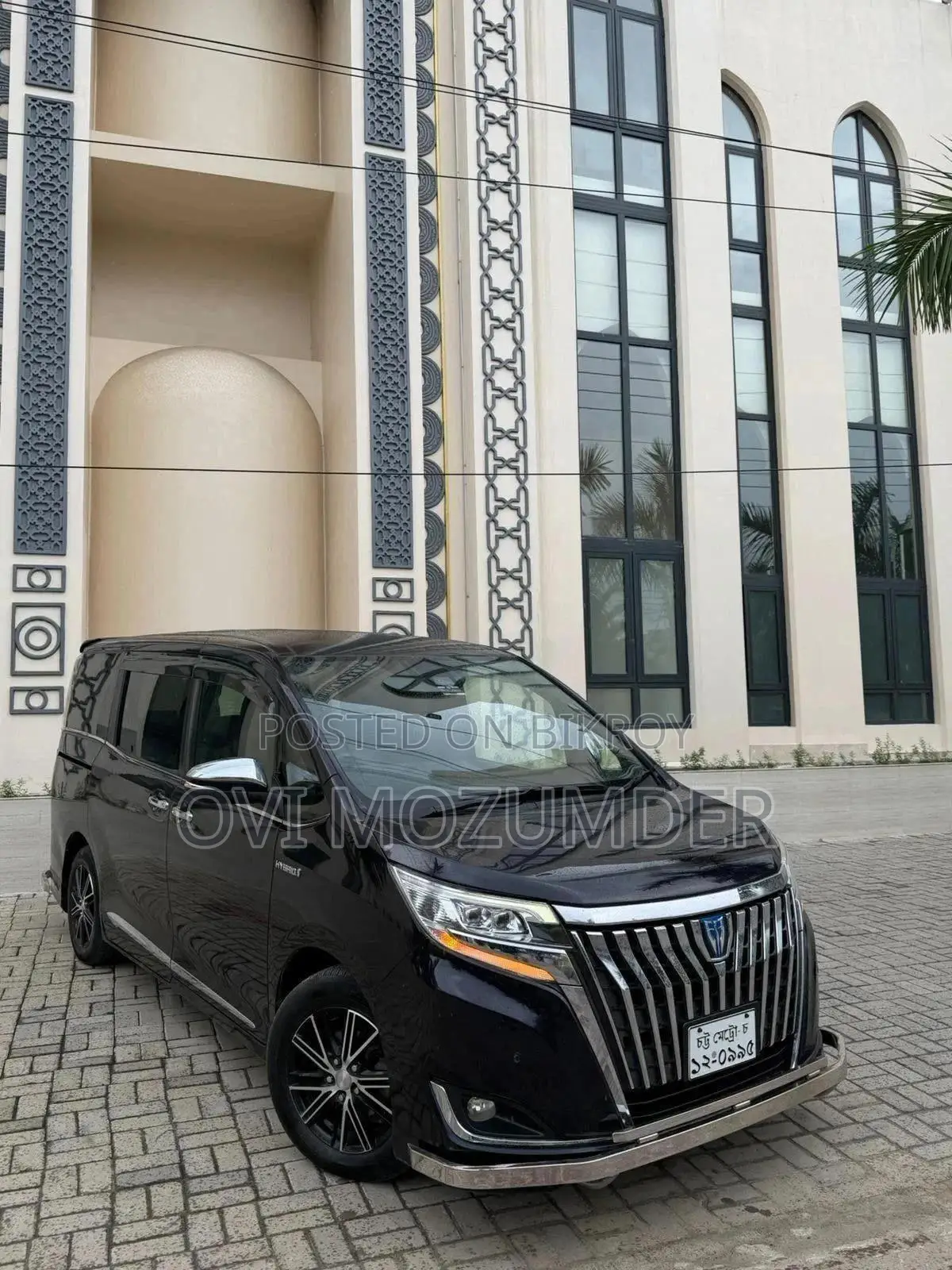 Toyota Esquire 2.0 FWD (8 seater) 2020 Black