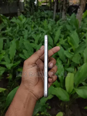 Apple iPhone 11 128 GB White