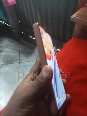 Vivo Y18 128 GB