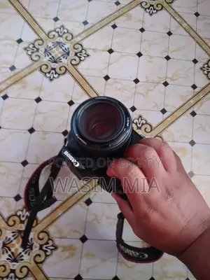 Canon 1300d