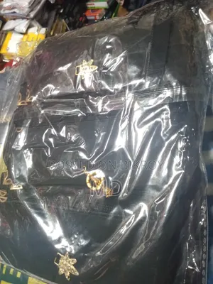 স্টাইলিশ শর্ট নেকাব