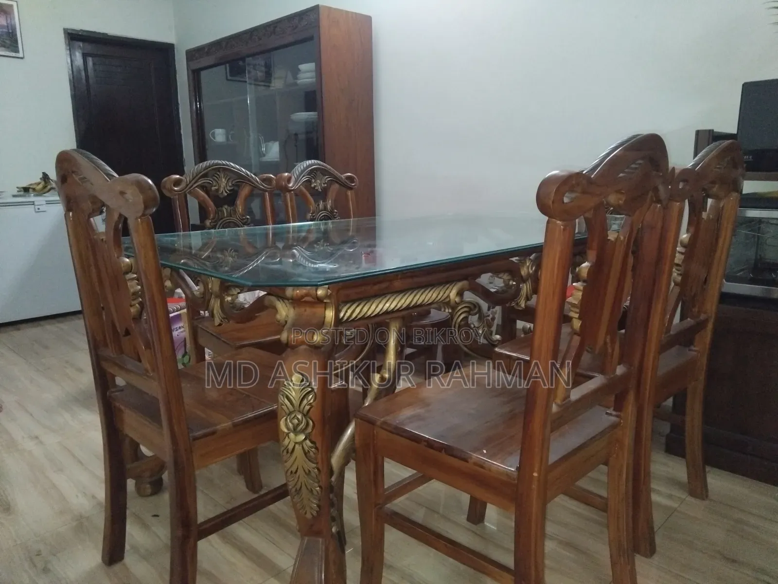 Segun Kather Dining Table