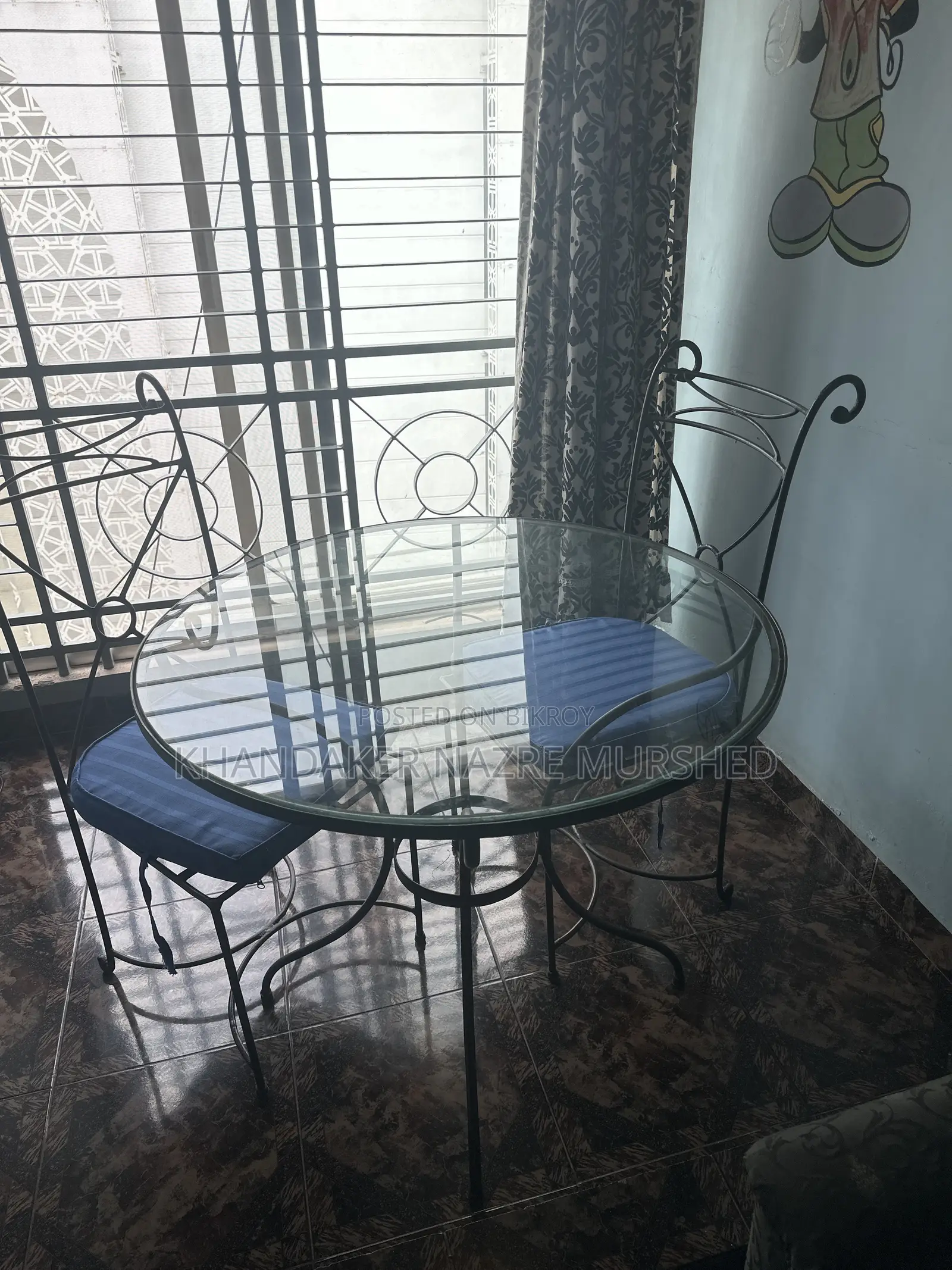 Wrought Iron Table With 4 Chairs