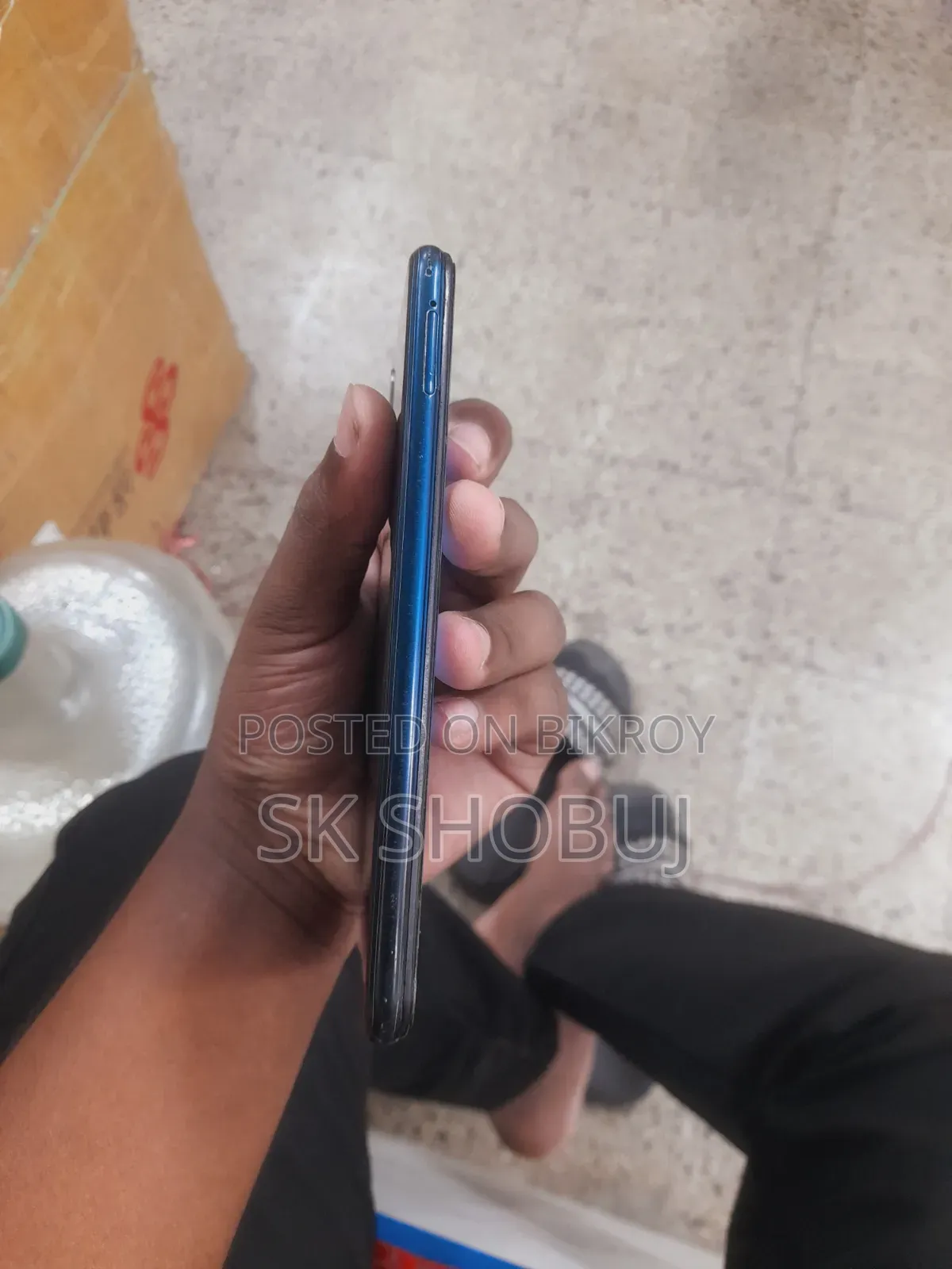 Vivo Y11 32 GB Blue