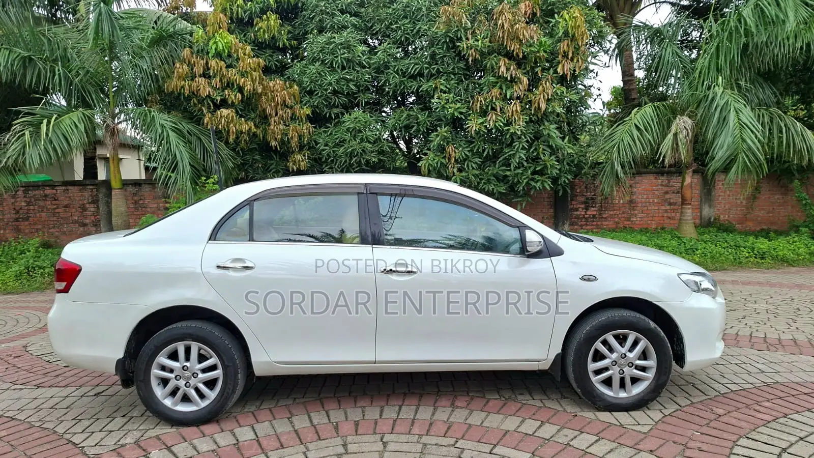 Toyota Axio 1.5 G 2WD 2011 Pearl