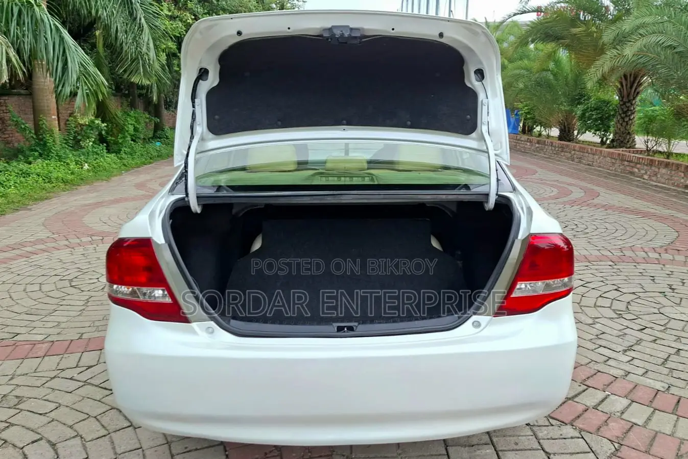 Toyota Axio 1.5 G 2WD 2011 Pearl