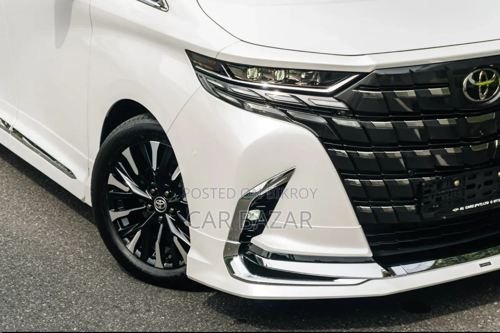 Toyota Alphard 2.5 Hybrid AWD 2023 Off white