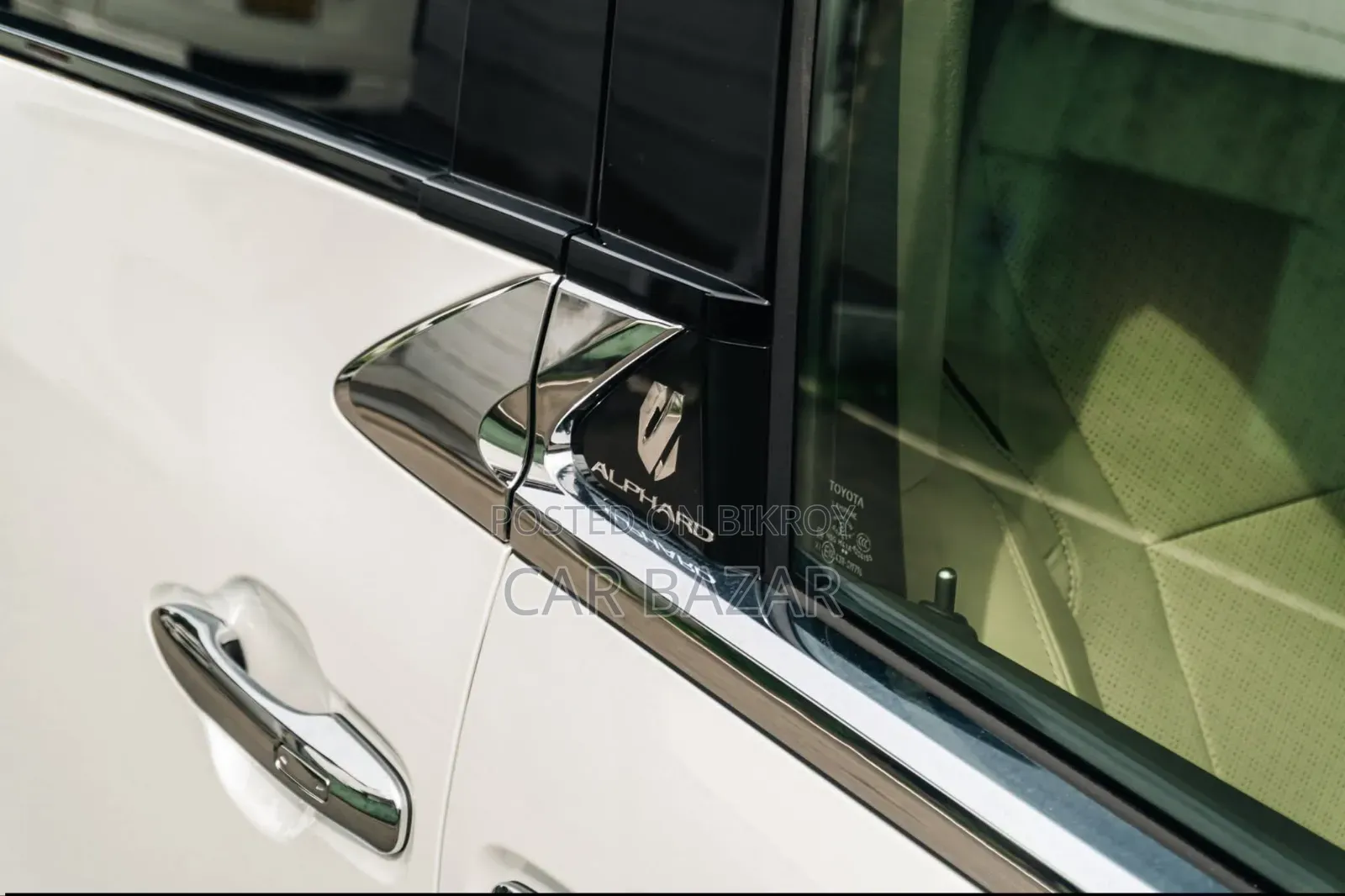 Toyota Alphard 2.5 Hybrid AWD 2023 Off white