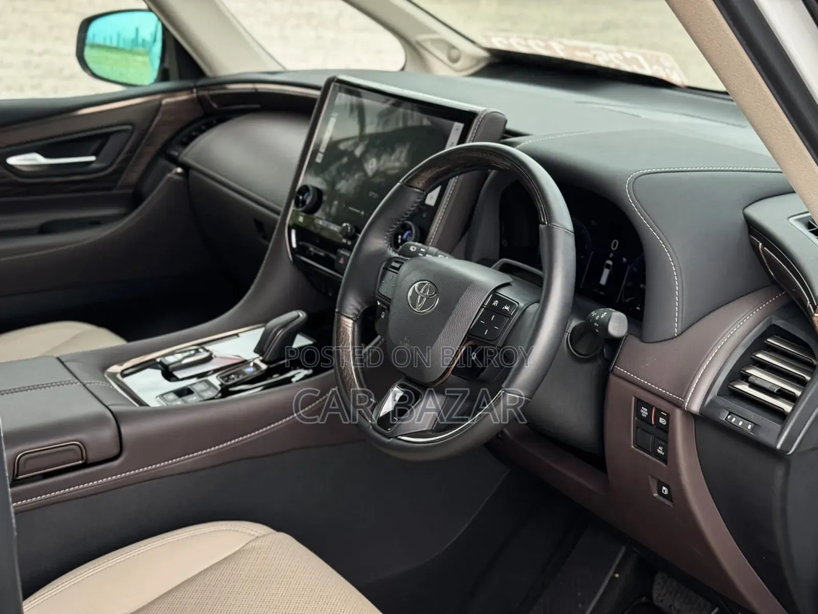 Toyota Alphard 2.5 Hybrid AWD 2023 Off white