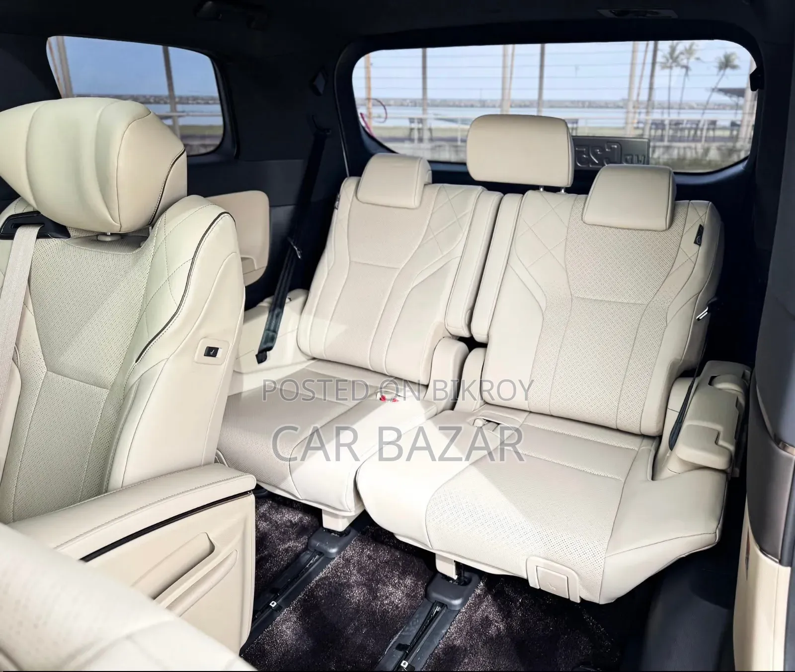 Toyota Alphard 2.5 Hybrid AWD 2023 Off white