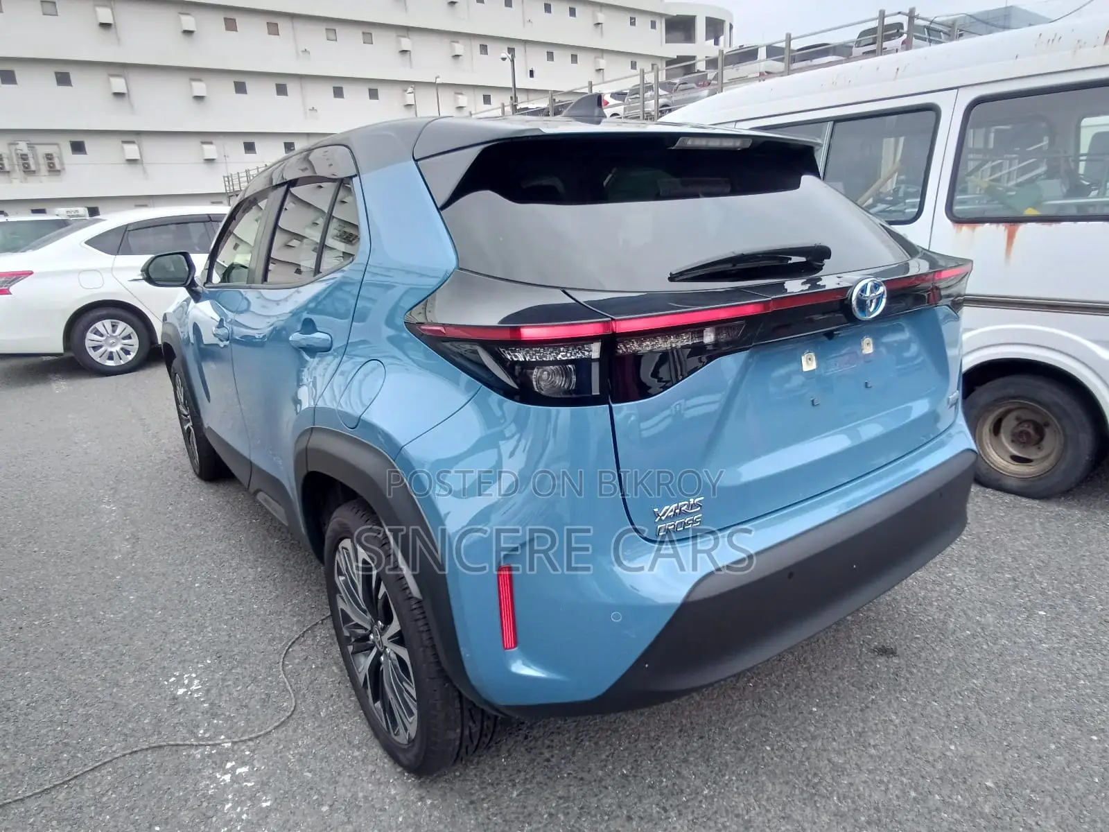 Toyota Yaris Cross 2021 Blue