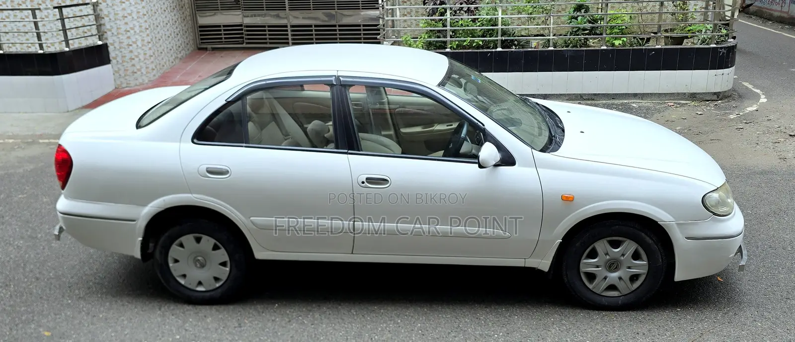 Nissan Sunny 2008 White