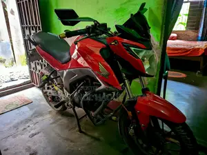 Honda Hornet 2019 Red