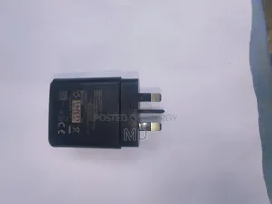 একটি স্মার্ট ফোনের চার্জার