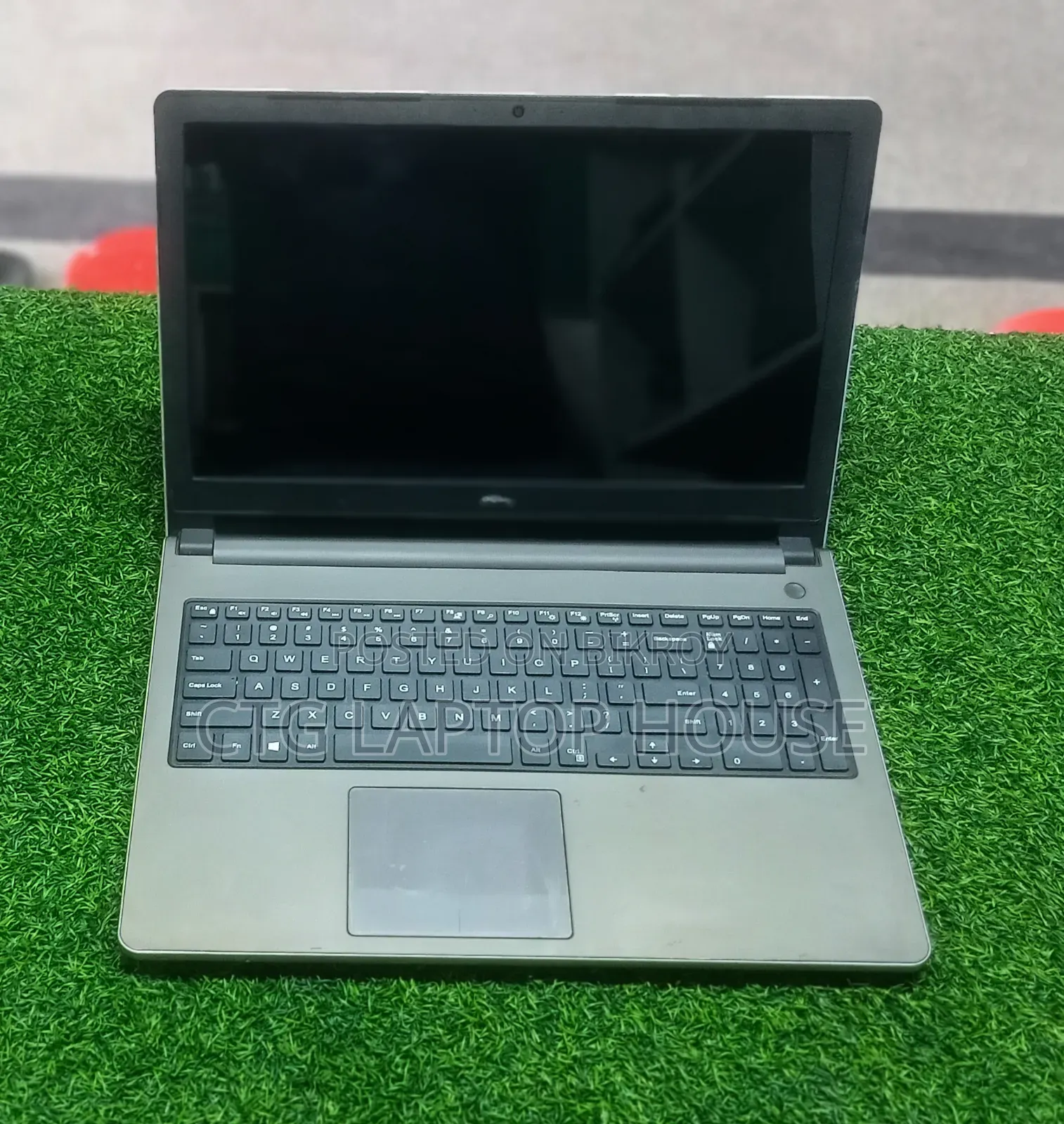Laptop Dell Inspiron 15 5559 4GB Intel Core i3 HDD 500GB