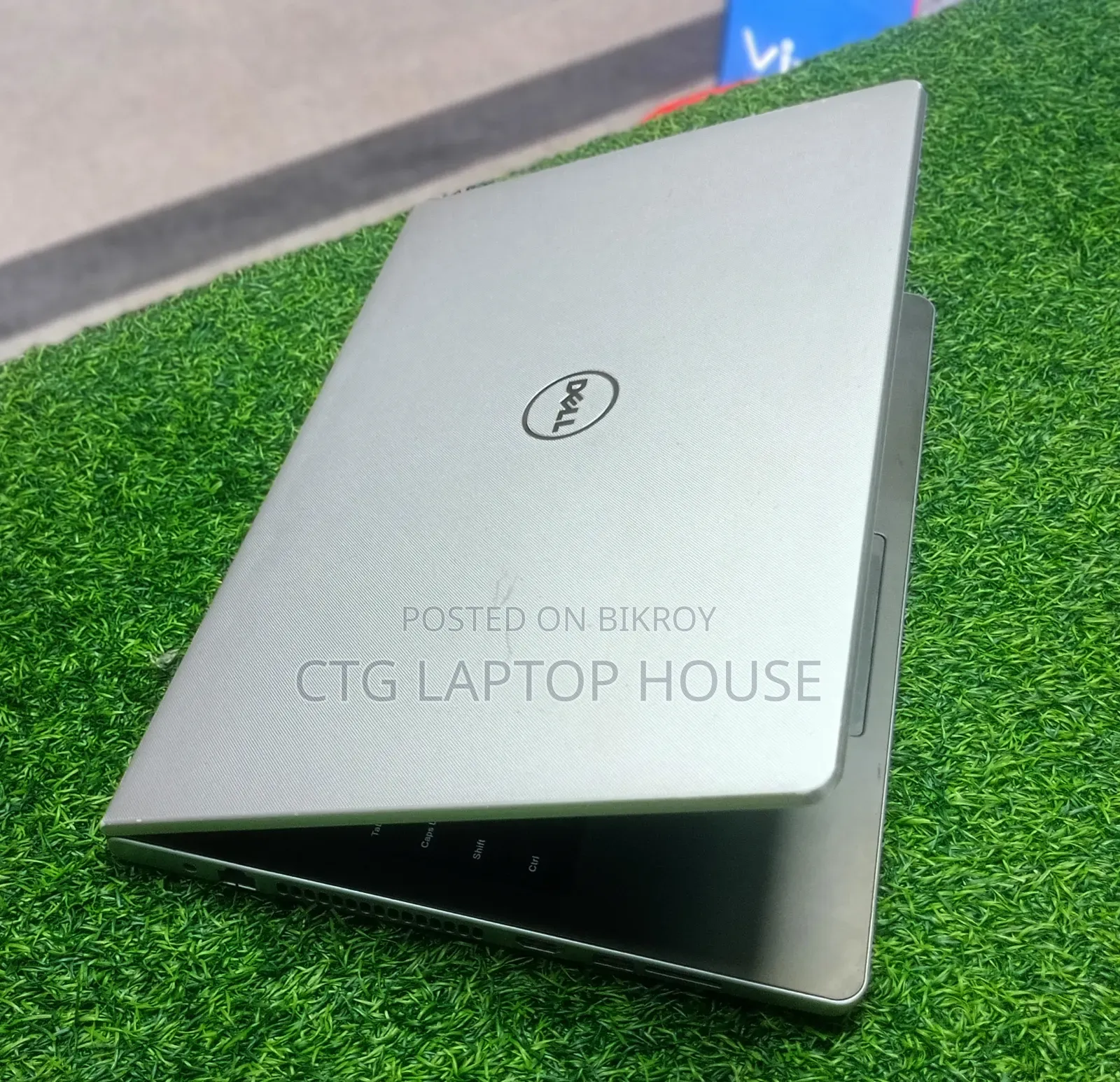 Laptop Dell Inspiron 15 5559 4GB Intel Core i3 HDD 500GB