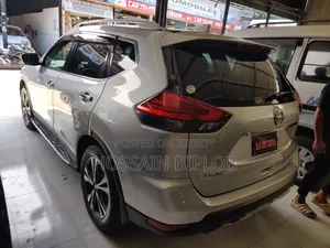 Nissan X-Trail 2017 Silver