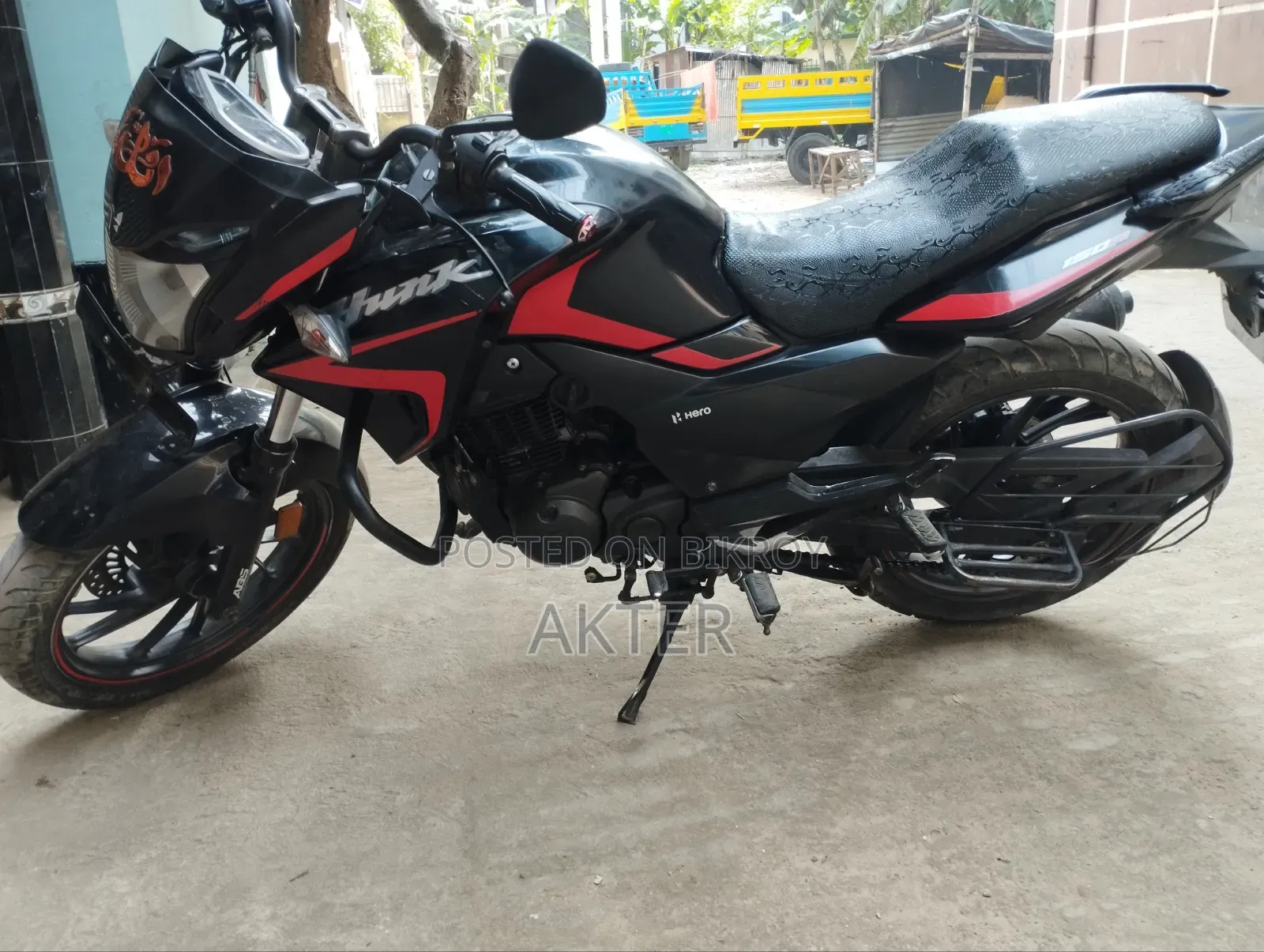 New Hero Hunk 2022 Black
