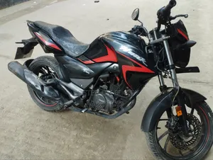 New Hero Hunk 2022 Black