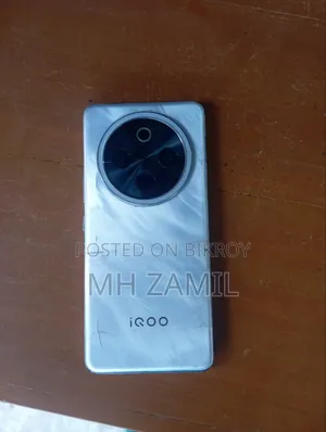 iQOO Z10 128 GB White